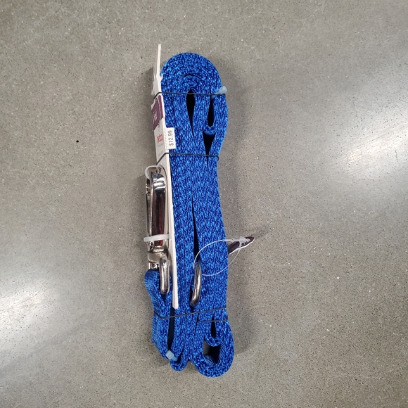 5 Dog toys, leash, collar - Picture 3 of 7